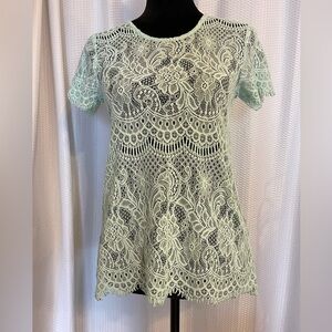 Maurices Sheer Mint Green Lace Short Sleeve Blouse Size Small